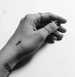 Cross tatto On Hand