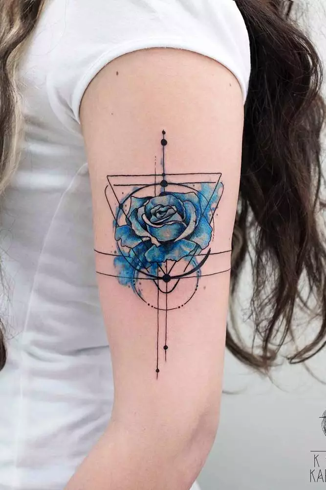 Negligible geometric tattoos