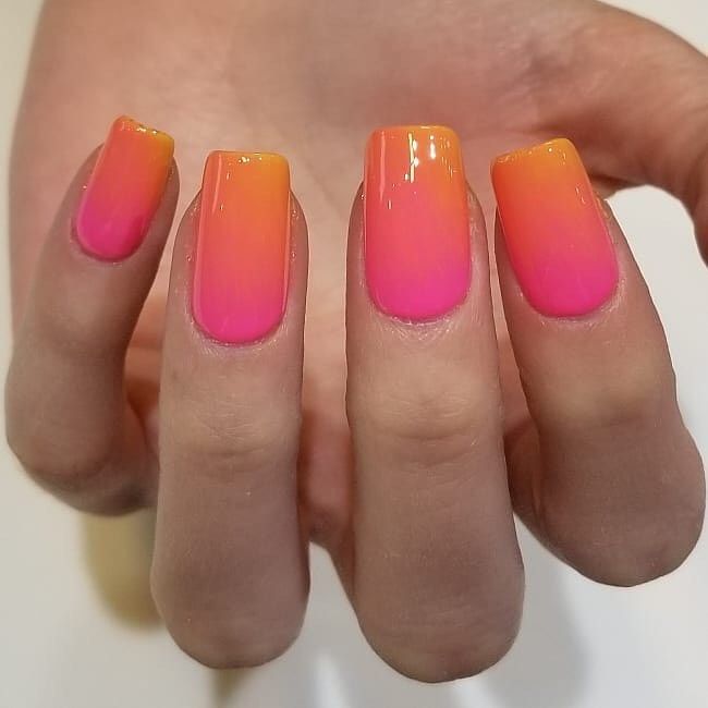 Pink Ombré Sunset-Nails